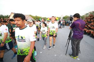 BIB: 
                            <button type="button" onclick="openModal(3530935)" class="btn btn-primary btn-sm float-right btn-popup" data-toggle="modal" data-target=".modal-high-quality">
                        <i class="fas fa-shopping-cart"></i> Add to Cart
                    </button>
                                            <button type="button" onclick="isThisMe(3530935, true)" class="btn btn-success btn-sm float-right btn-popup btn-isme hidden" data-toggle="tooltip" data-placement="bottom" title="นี่คือรูปของคุณใช่ไหม คลิกที่นี่เพื่อเอาเข้าอัลบั้ม">
                        <i class="fas fa-plus"></i> Add to album
                    </button>
                    <button type="button" onclick="isThisMe(3530935, false)" class="btn btn-warning btn-sm float-right btn-popup btn-isnotme hidden">
                        <i class="fas fa-ban"></i> Remove from album
                    </button>